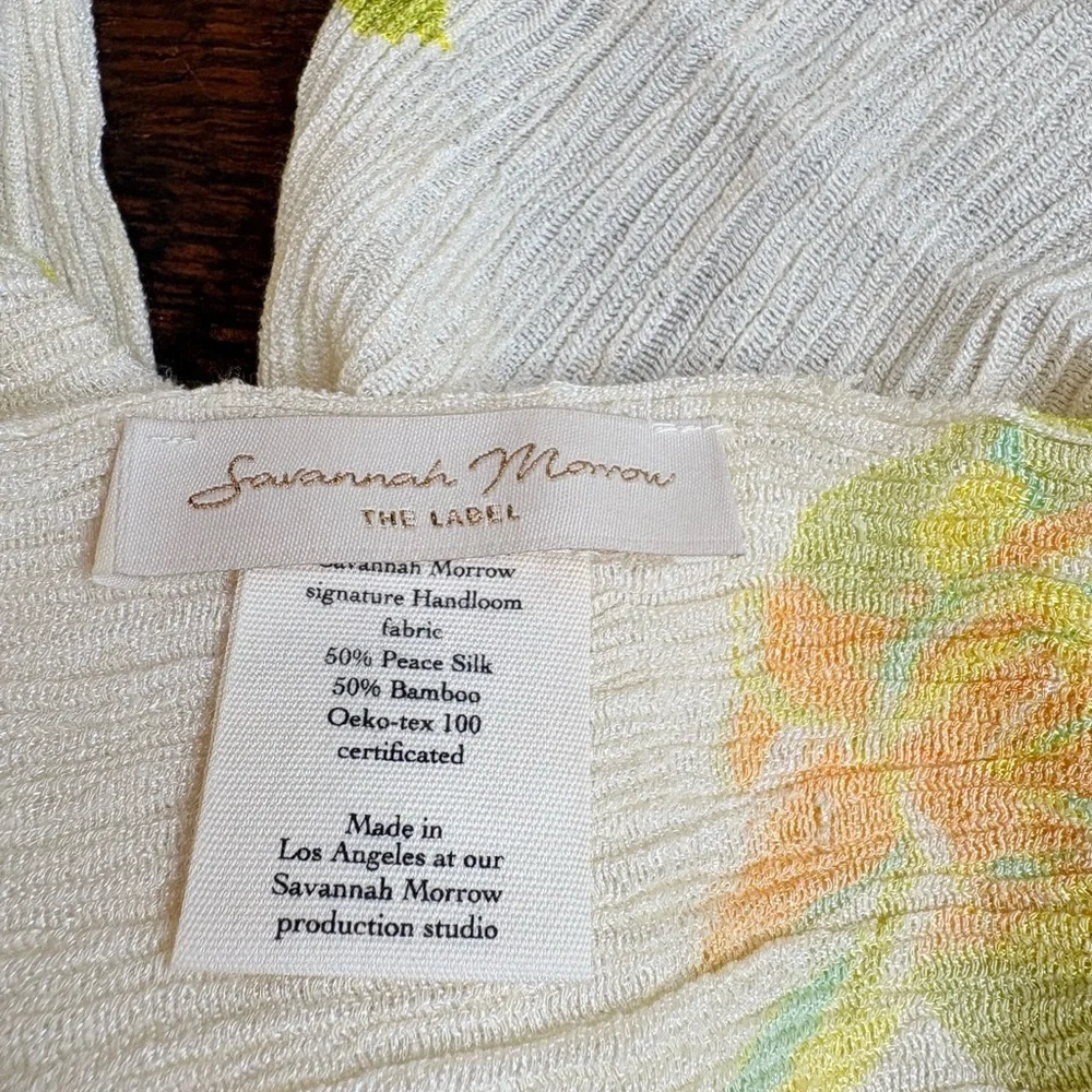 NWOT Savannah Morrow The Label Floral Crinkle Scarf / Sarong in Andria Print.